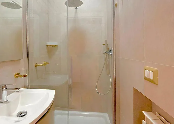 Lucina - 500 M Spanish Steps Apartamento